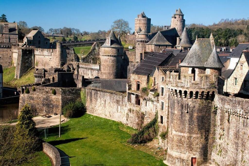Appartement Proche Gare Routiere Fougères المظهر الخارجي الصورة